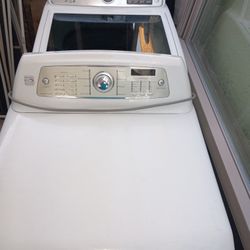 Laundry Set Washer And Dryer Used In Good Condition 