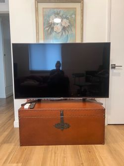 Sony 55” 4K Smart TV (XBR-55X950G) Flawless Screen w/ legs