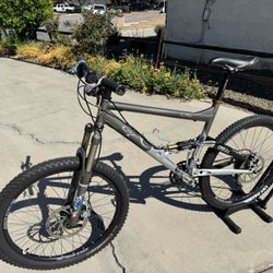 Gary Fisher Cake 2 DLX Size Large