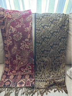 Pashmina shawls