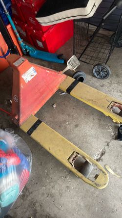 Pallet jack