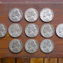 (11) 1942 to 1945 P D S Jefferson Nickel 5C World War II US Coin 35% Silver LOT SET