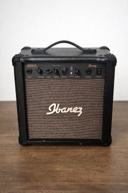 Ibanez ACA15 Acoustic Amp – Powerful Sound in a Compact 12” Size