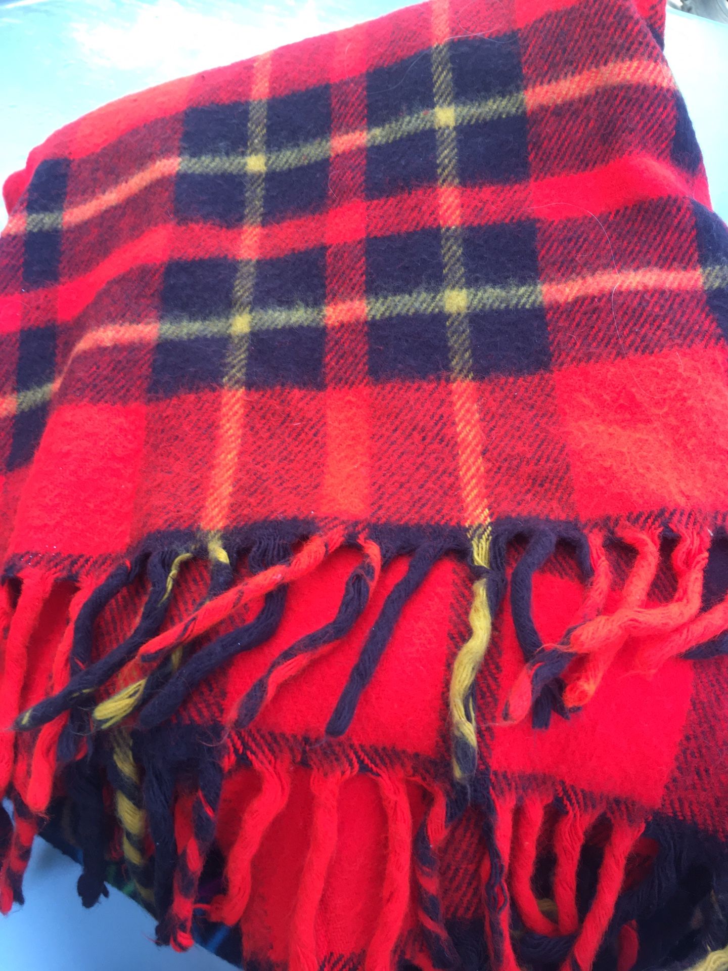 Poncho/ Blanket. Fringe. Zippered