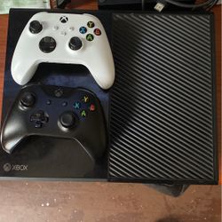 Xbox 1 Works Perfectly Fine With 2 Controllers Talk 🐥