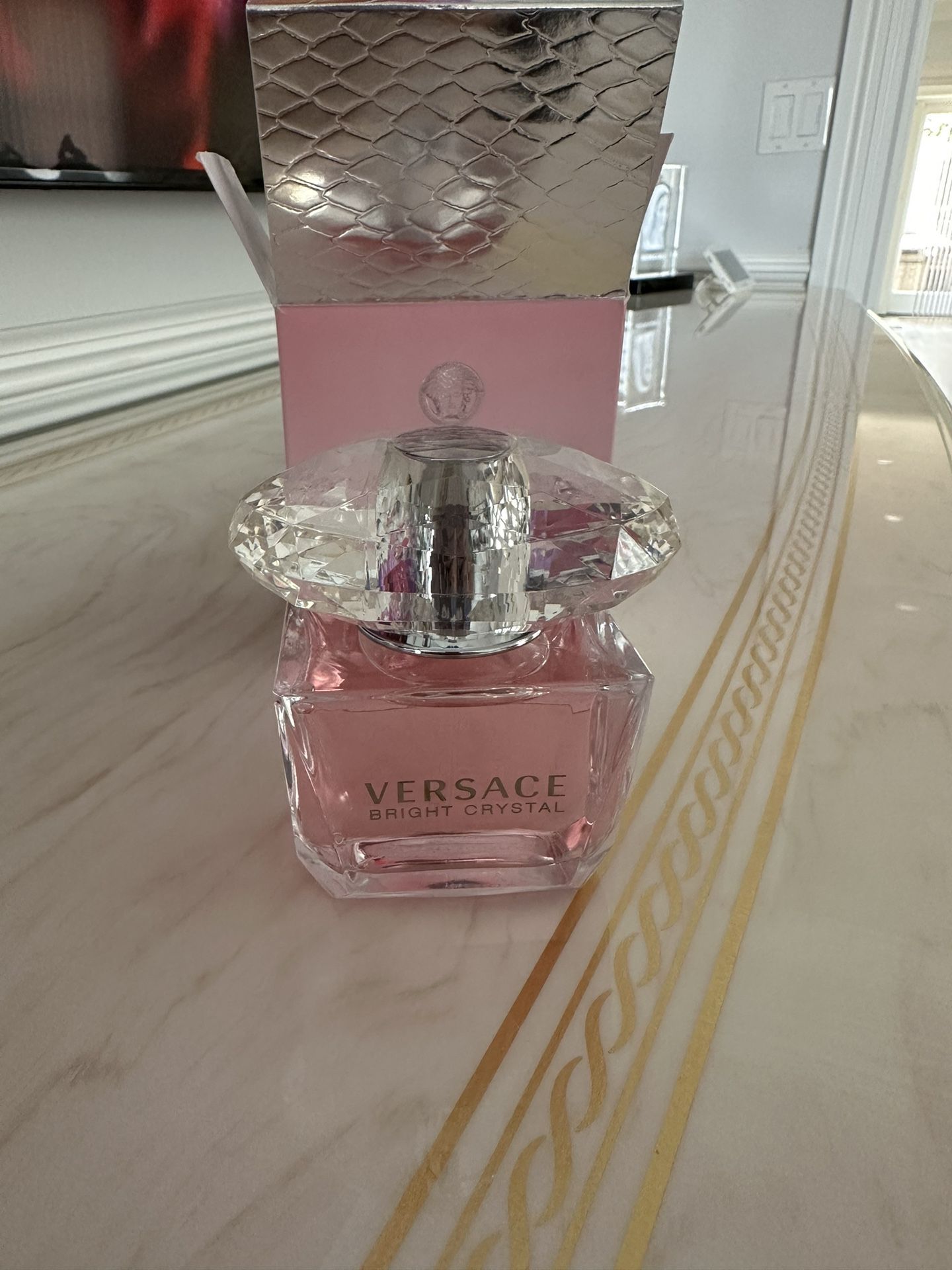 Versace Bright Crystal perfume 