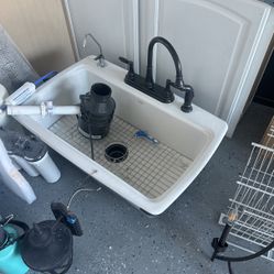 Large Porcelain Sink 