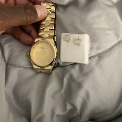 Mens Gold Watch And 10 K Diamond Earrings 