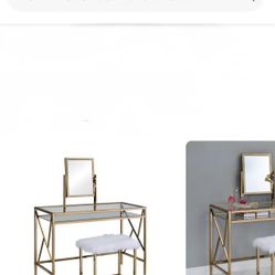 Make Up Desk With Mirror 