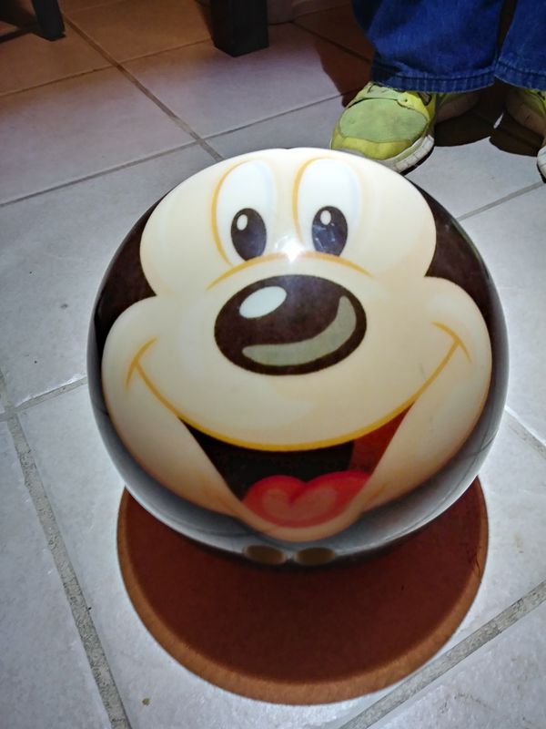 Mickey Mouse 8 lb Bowling Ball $40 for Sale in Bethany, OK - OfferUp