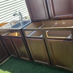 Kitchen cabinet set