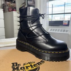 Dr Martens Jarrick II laced leather platform boot 