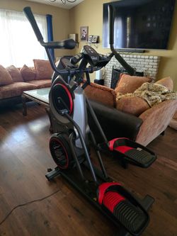 BOWFLEX MAX TRAINER