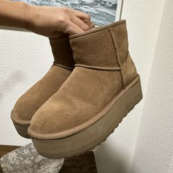 UGG Classic mini 