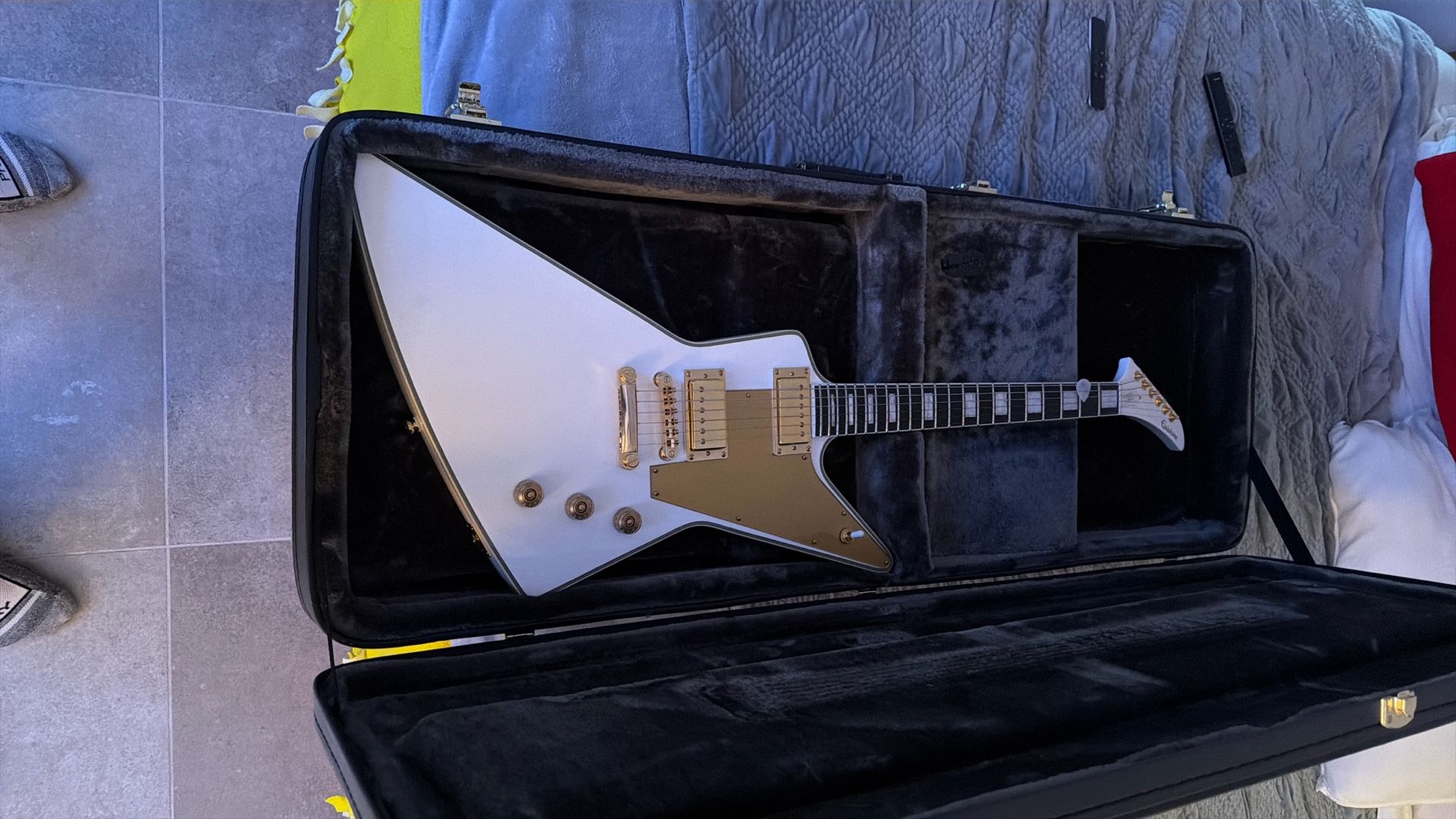 Izzy Hale Epiphone Explorer