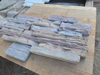 SURPLUS STONE VENEER $500 EACH PALLET (100 SQUARE FEET PER PALLET)