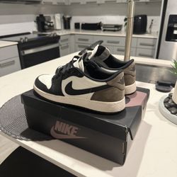 Jordan 1 Retro low OG mocha 