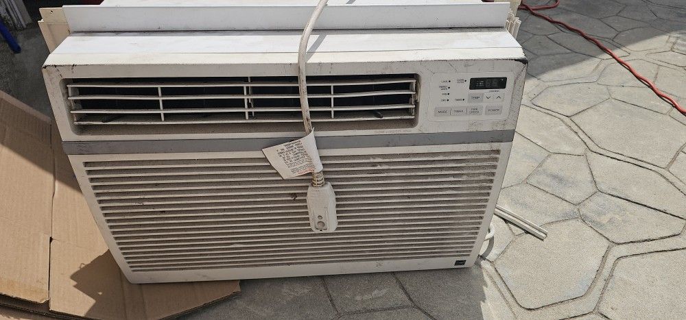 AC Window Unit
