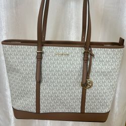 NEW Michael Kors Travel Large Tote Bag