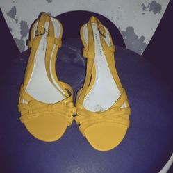 Gorgeous Yellow Strapped Heels