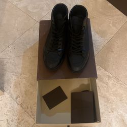 Louis Vuitton Shoes Size 11