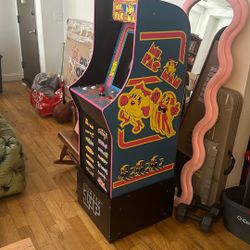 PAC MAN MACHINE 