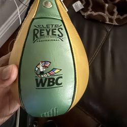 Cleto Reyes Mini Speed Bag