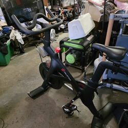 Peleton PLTN-RB1VQ Exercise Bike