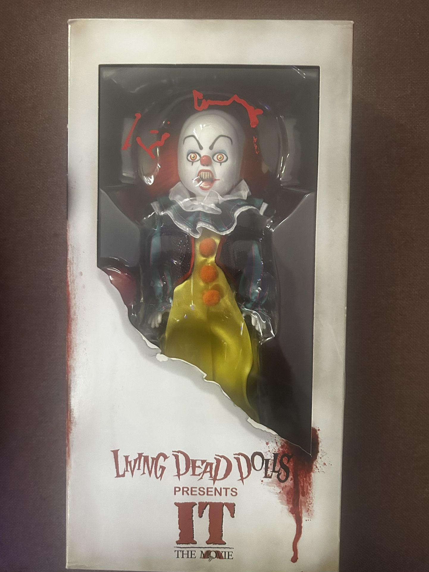 IT Pennywise Living Dead Doll ( Signed )