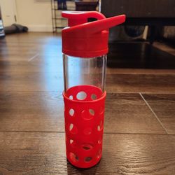 Modern Home 17-fl oz Glass Water Bottle, good condition 