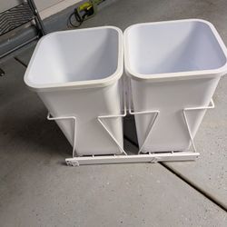double 27-quart pull-out trash/recycling bin unit