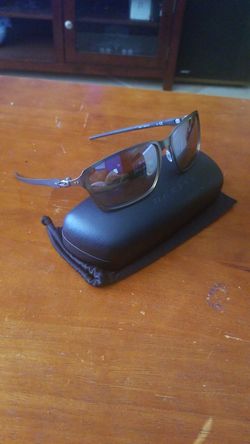 NEW Oakley Sunglasses Tincan Carbon Polarized