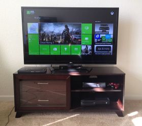 XBOX ONE X barely used.