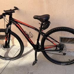 Specialized Rockhopper Medium Extras