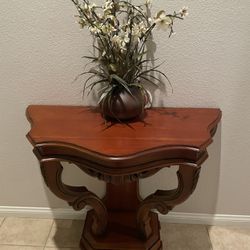 Entrance Table With Plant