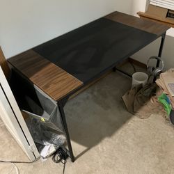 Computer Desk LIKE NEW
