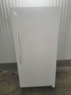 Frigidaire 20cu Ft Garage Ready Upright Freezer Frost-free
