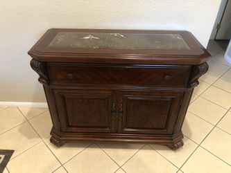 Cabinet In Mint Condition