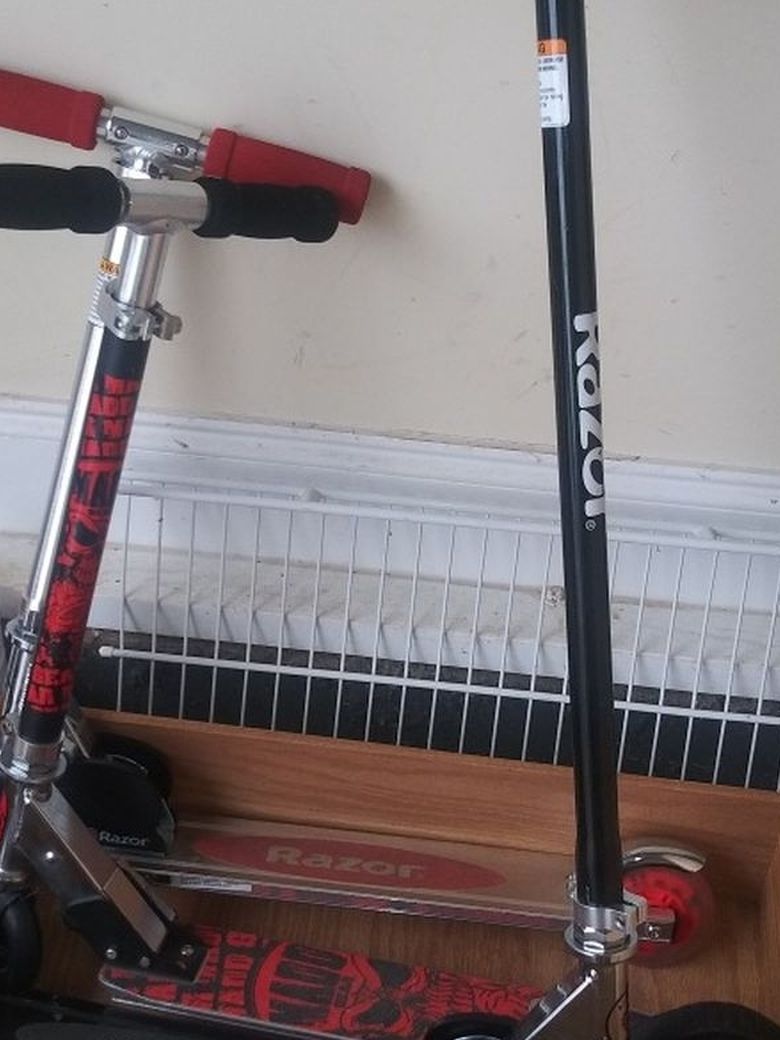 3 scooty like new