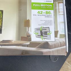 Full-Motion Tv Wall Mount 