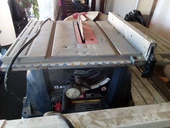 Table saw.