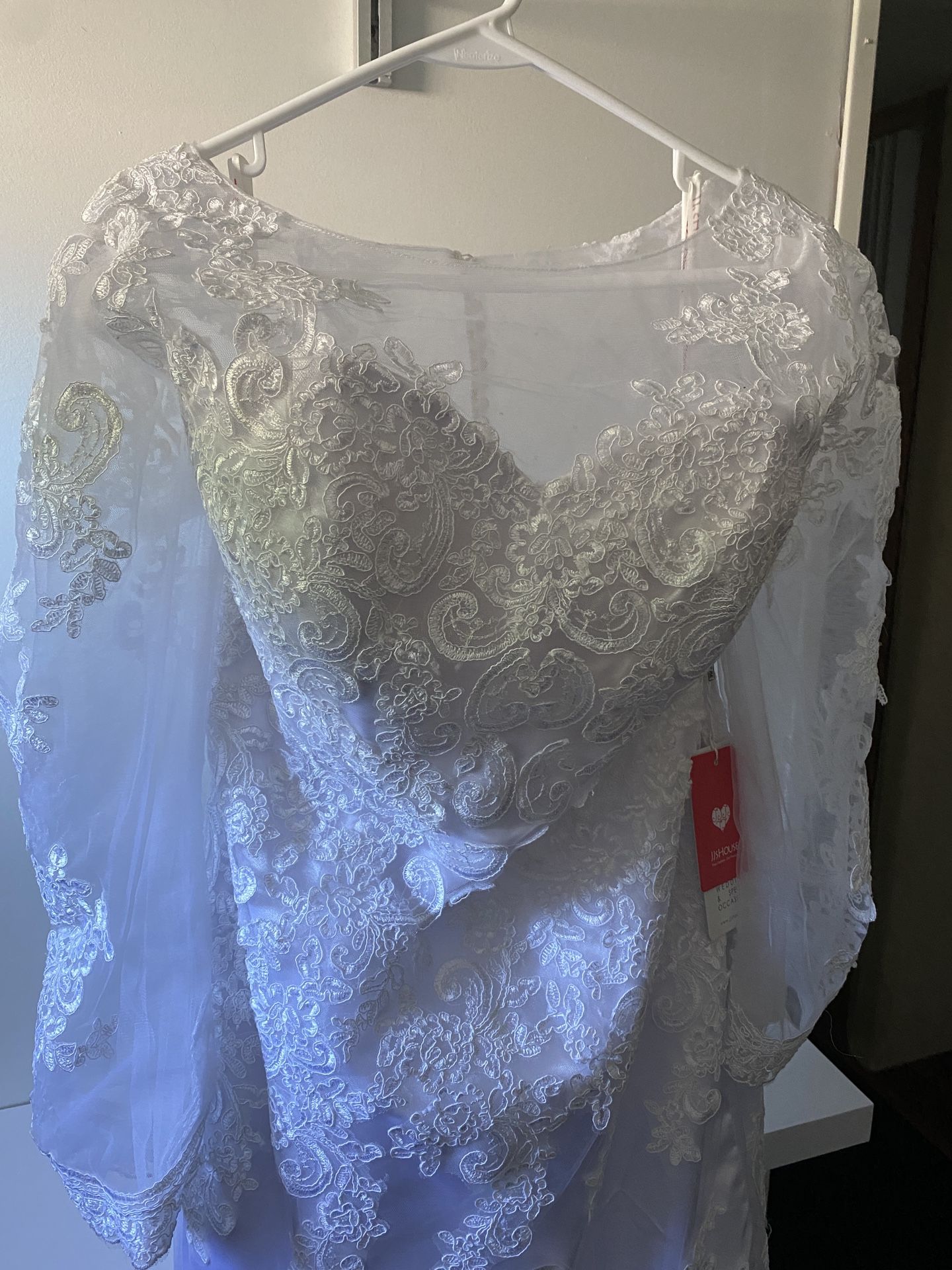Wedding Dress / Brand new