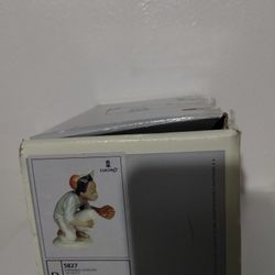 LLADRO PORCELAIN FIGURINE - IN THE BOX 5"×4"