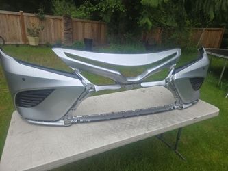 2018-19 camry front bumper cover