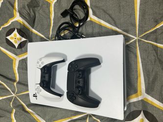ps5 fr sell  with  two controllers