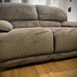 2 Seater love Seat - Perfect Condition 
