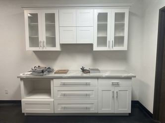 White Shaker Kitchen Cabinet Set with Countertop