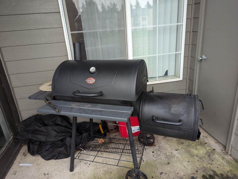 Chargriller Offset Smoker W/ Cover