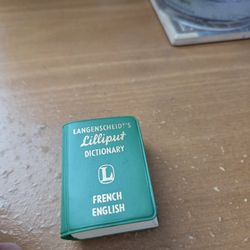 LANGENSCHEIDT'S LILLIPUT DICTIONARY