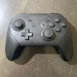 Nintendo Switch Pro Controller 